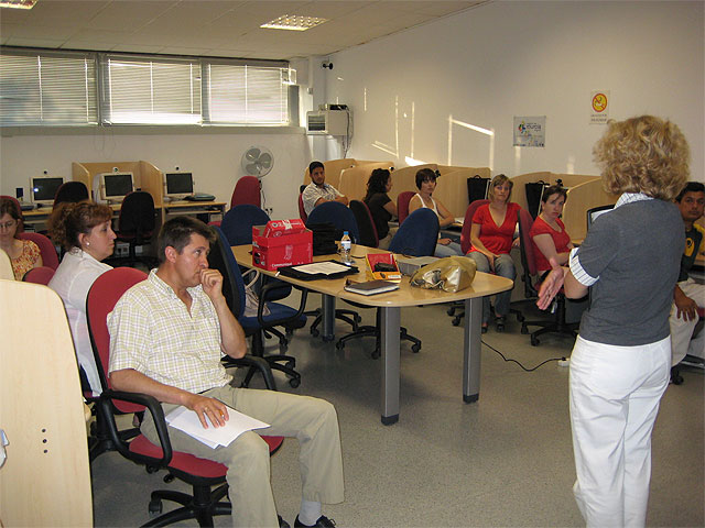 La Concejalía de Fomento y Empleo inaugura el curso “Gestión contable mecanizada” con la participación de un total de 15 personas - 2, Foto 2