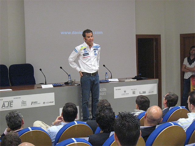 La Concejalia de Industria participa en la jornada sobre “empresa y desarrollo”, organizada por la Asociación de Jóvenes Empresarios del Guadalentín, cuyo ponente fue David Meca - 2, Foto 2