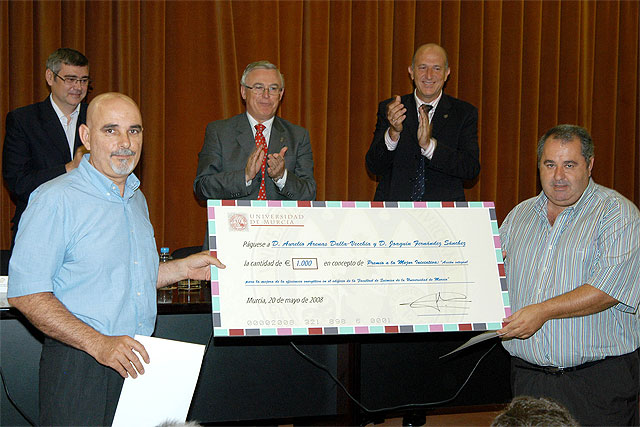 Trabajo sobre la eficiencia energética en la Facultad de Química gana el concurso para la mejora de la gestión universitaria - 1, Foto 1
