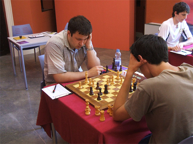 Primera ronda del Torneo Internacional de Ajedrez “Memorial Narciso Yepes” - 1, Foto 1