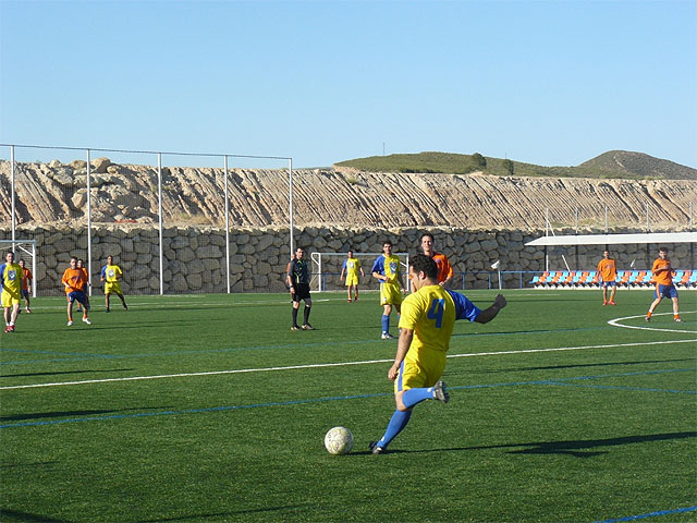 Equipment Appliances and pachucos Migas, finalists in the amateur football cup "Play Fair", Foto 1