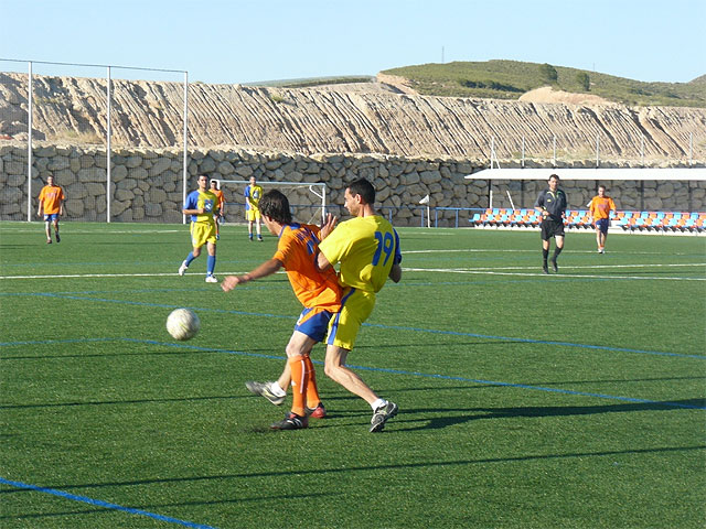 Equipment Appliances and pachucos Migas, finalists in the amateur football cup "Play Fair", Foto 2