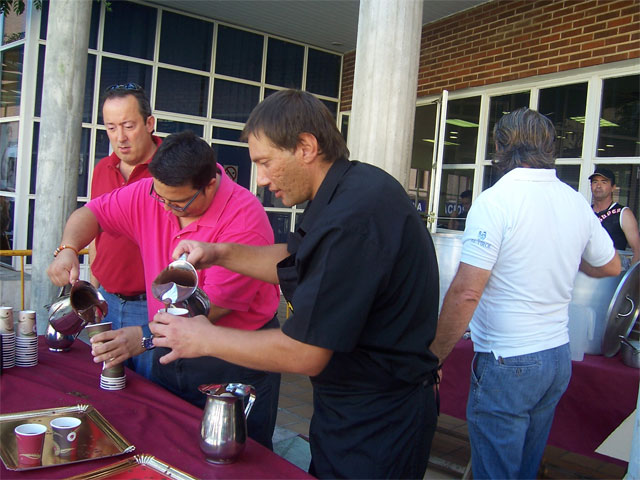 Chocolate con churros en las Fiestas del Centro Municipal de las Personas Mayores - 4, Foto 4