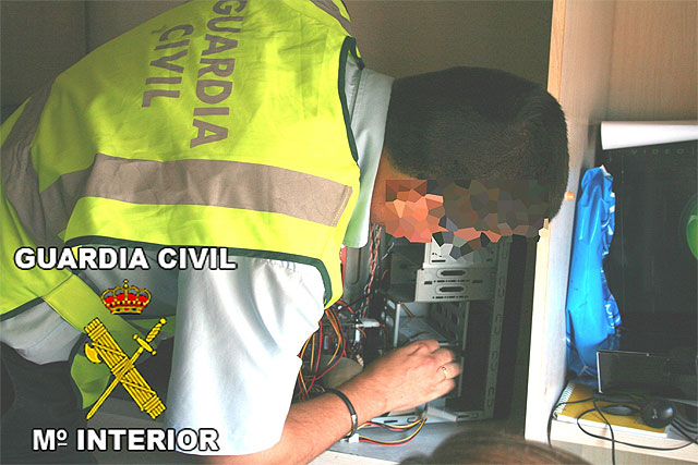 La Guardia Civil detiene a una persona como supuesta autora de pedofilia y pederastia - 1, Foto 1