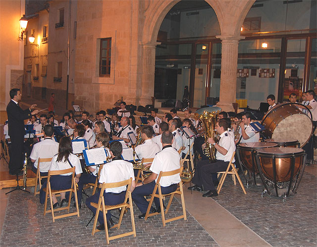 Con música, la Concejalía de Festejos dió la bienvenida al verano - 2, Foto 2