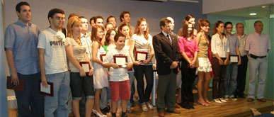 El Ayuntamiento de Lorca homenajea por primera vez a los alumnos de instituto con matrícula de honor