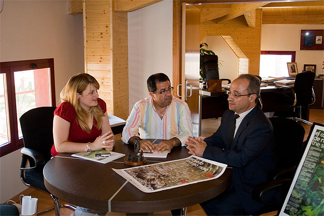 El alcalde se rene con el presidente de ‘Global Nature’ Murcia, Foto 1