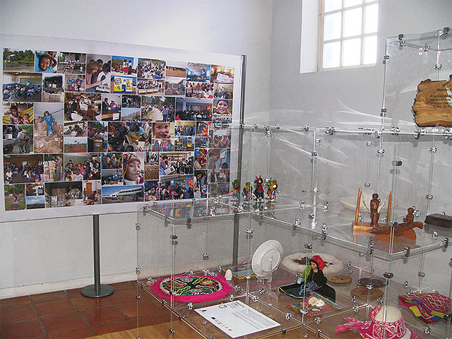 Exhibition showing the results of "Project Book" on the Socio-Cultural Center "La Carcel", Foto 3