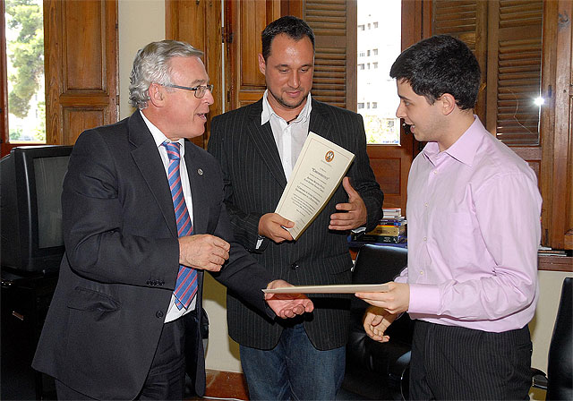 Proyectos de cronobiología y radioweb ganan premios emprendedores universitarios - 1, Foto 1