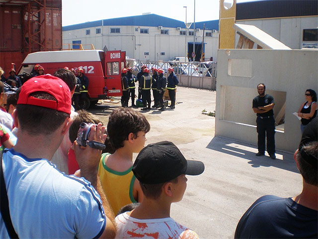 Unas 400 personas asisten a la jornada de puertas abiertas del Consorcio de Extinción de Incendios y Salvamento - 1, Foto 1