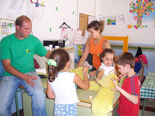 Arrancan las actividades lúdicas de las escuelas de verano desarrolladas en los centros educativos - 1, Foto 1