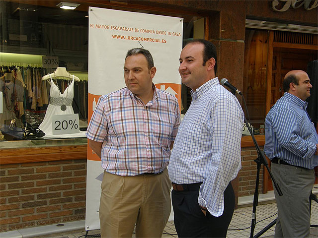 El Ayuntamiento y la Unión de Comerciantes hacen un estudio sobre las nuevas tecnologías en el comercio para iniciar nuevas acciones que fomenten su implantación - 1, Foto 1