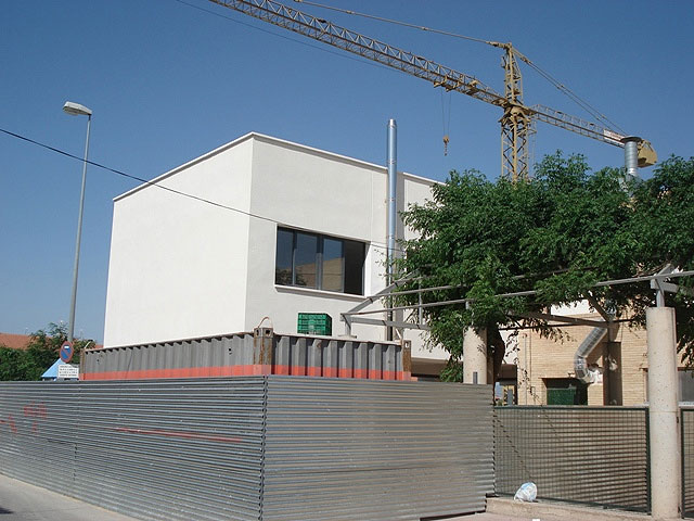 El grupo de IU + Los Verdes denuncia que la empresa que ejecuta las obras de ampliación en el Colegio Tierno Galván, las paraliza ante la falta de pago del Ayuntamiento de Totana - 2, Foto 2