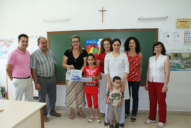Fátima Rafai finalista del VI Concurso Nacional de Dibujo Infantil ‘El agua, mi mundo y mis colores” - 1, Foto 1