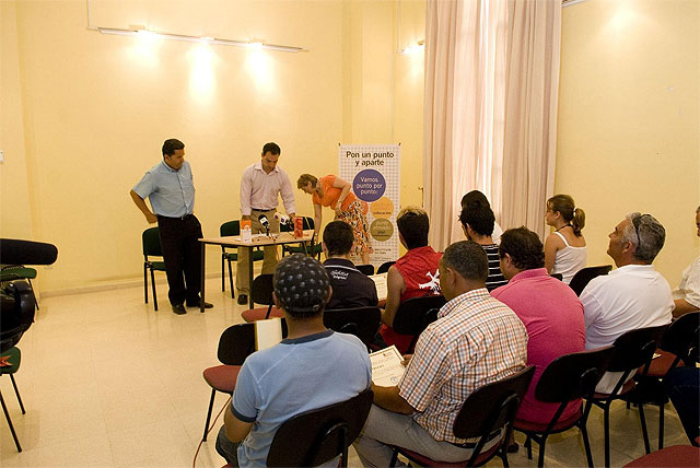 El taller ocupacional Teatro Romano finaliza las obras de adecuación de la ladera norte del Parque Torres - 2, Foto 2