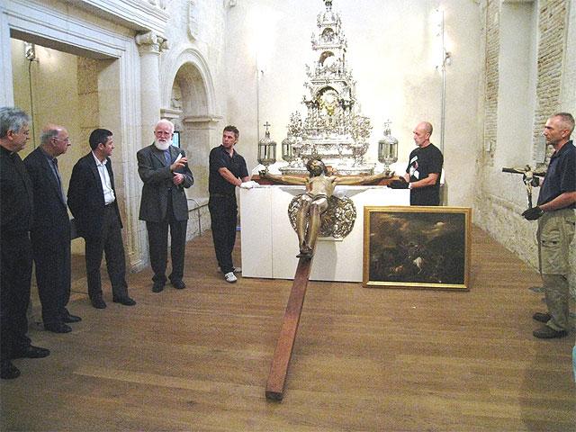 El Centro de Restauración recupera un gran óleo del XVIII del Museo de la Catedral y sendos crucificados del Carmen y Capuchinas - 1, Foto 1