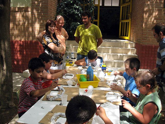 El alcalde del municipio y el edil de Educación visitan a los niños del Educaverano - 3, Foto 3