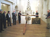 El Centro de Restauración recupera un gran óleo del XVIII del Museo de la Catedral y sendos crucificados del Carmen y Capuchinas