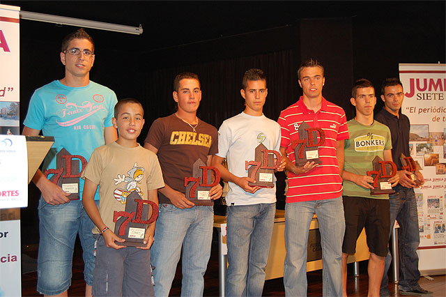 Entregados los premios ‘Botas de Oro’, trofeos a la regularidad y los premios Quesera Montesinos - 2, Foto 2