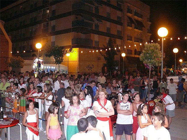 Finalizan con éxito las fiestas del barrio jumillano de San Fermín - 3, Foto 3