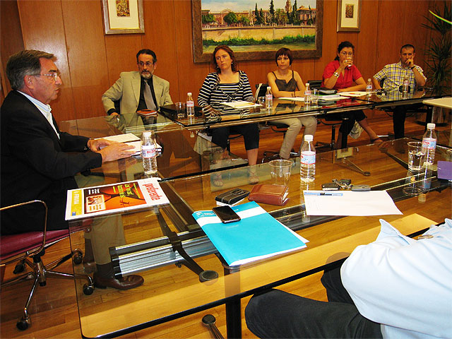 Ruiz Abellán analiza con los gerentes de los 18 consorcios turísticos el plan de inversiones para 2008 - 1, Foto 1