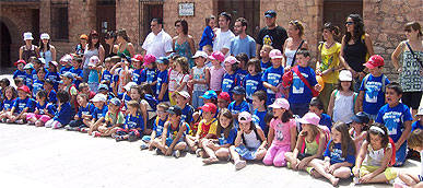 Un total de 224 niños participan en las tres escuelas de verano organizadas en Totana en las que se realizan talleres, juegos, deporte y excursiones