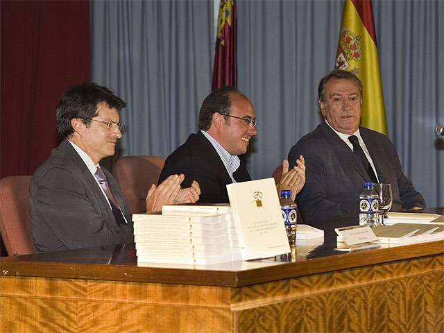 José Mª Campoy presenta su libro ‘La Creación del Nuevo Municipio de Puerto Lumbreras. 1958’ - 1, Foto 1