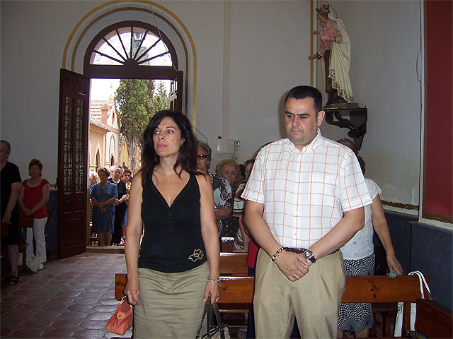 Autoridades municipales asisten en el cementerio a la tradicional misa en honor a  “Nuestra Señora del Carmen” - 2, Foto 2