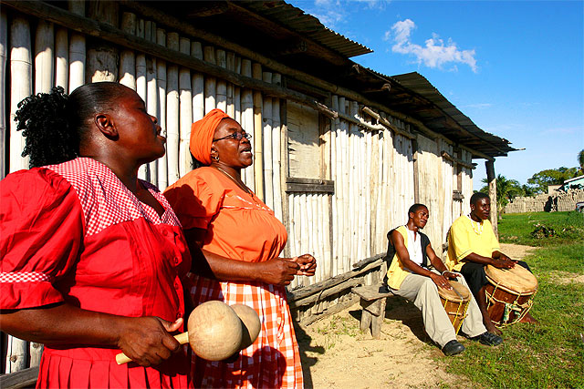 El rey del reggae africano, Alpha Blondy, vuelve a La Mar de Músicas - 2, Foto 2