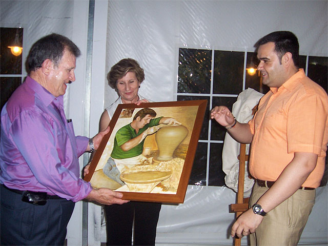 La Asociación de Artesanos homenajea a Blas Cánovas Cánovas el día de “Santa Justa y Santa Rufina”, la patrona de los alfareros - 1, Foto 1