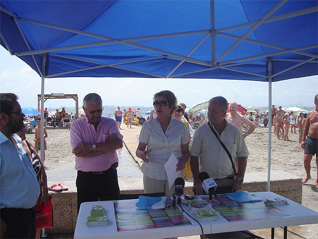 La bandera azul ya ondea en la playa Castillico de Santiago de la Ribera - 1, Foto 1