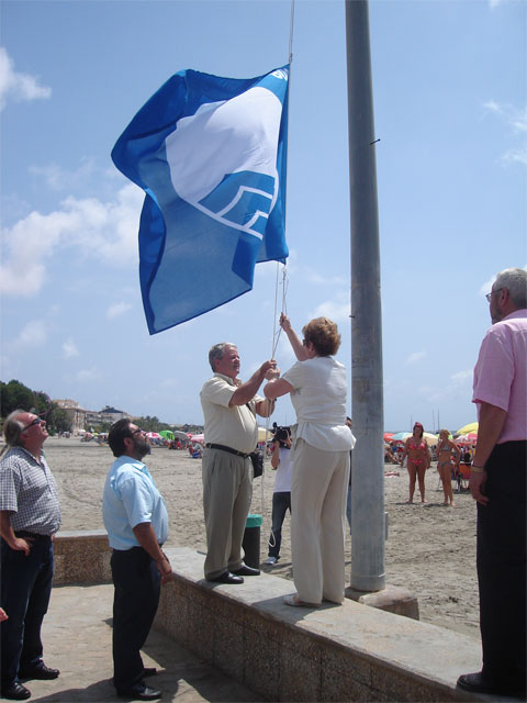 La bandera azul ya ondea en la playa Castillico de Santiago de la Ribera - 2, Foto 2