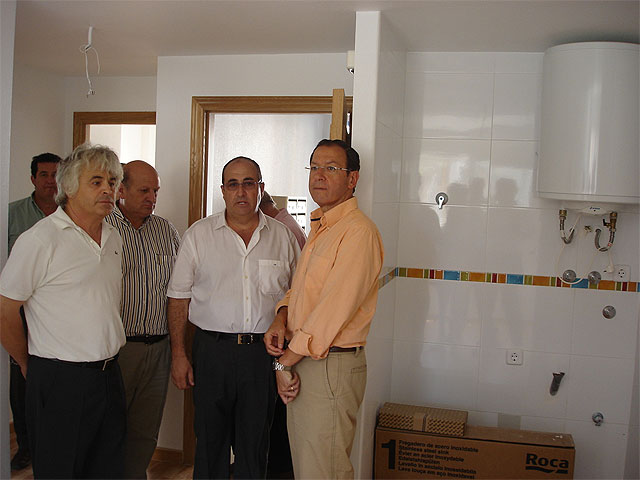 El Alcalde entrega a 48 familias sus nuevas viviendas protegidas - 1, Foto 1