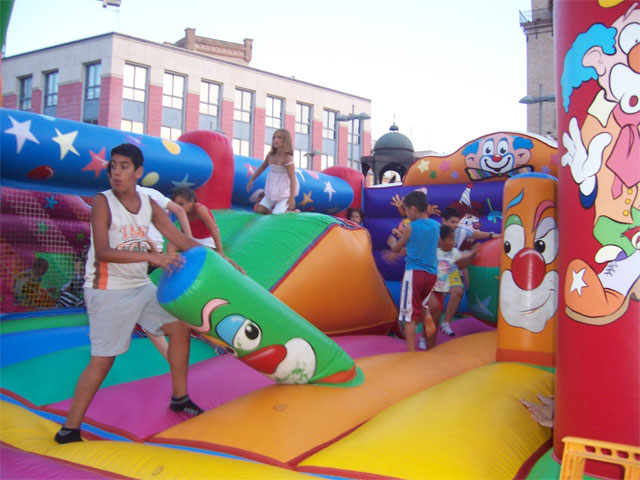 Week children's activities in the Plaza de la Balsa Vieja, Foto 4