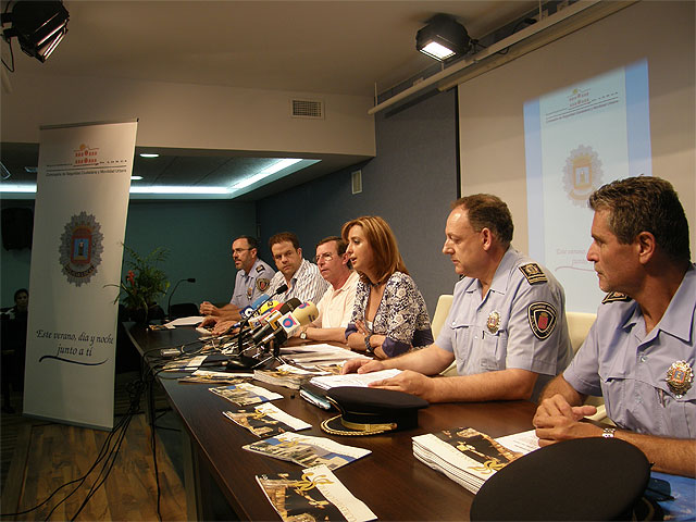 “Policía Local…….este verano, día y noche junto a ti” - 1, Foto 1