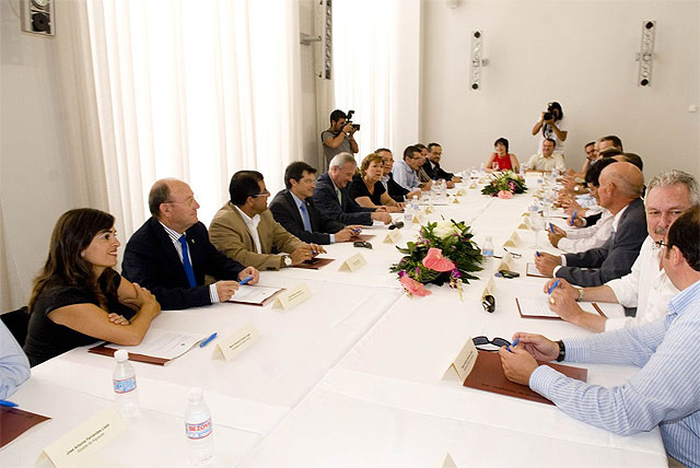 Alcaldes del PP elaborarán un decálogo de medidas para afrontar la crisis - 4, Foto 4
