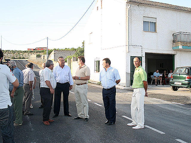 Ángel Meca y Melchor Morales inauguran el desvío de La Parroquia, en el que se han invertido 207.000 euros - 2, Foto 2