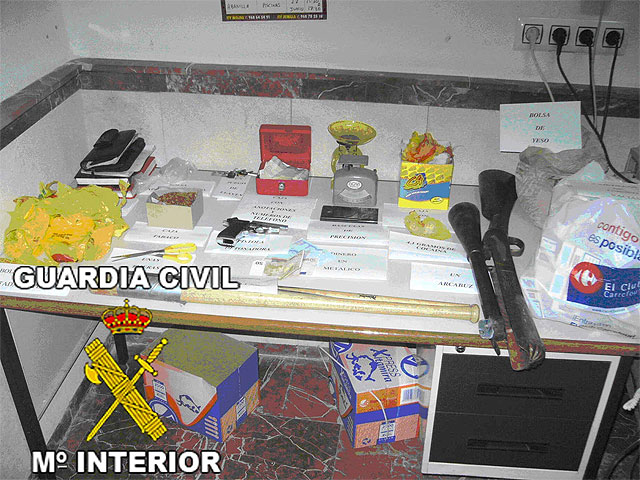 La Guardia Civil ha desmantelado dos puntos de distribución y venta de droga en zonas de ocio - 3, Foto 3