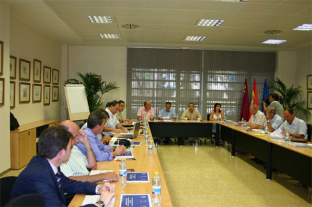 Cerdá hace un llamamiento a la “responsabilidad” para que se solucione “cuanto antes” la huelga de la conserva - 1, Foto 1