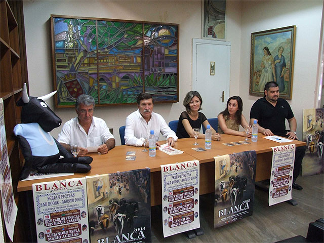 El Ayuntamiento de Blanca apuesta por un pintor local para la creación del cartel del encierro - 1, Foto 1