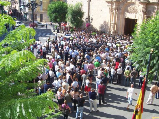 Centenares de personas dan el último adiós al cabo de la Polícia Local Alfonso Murcia Rodríguez en un multitudinario entierro - 5, Foto 5