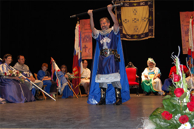 La asociación de Moros y Cristianos presentó a sus mandos festeros, así como el cartel y libro de actos - 3, Foto 3