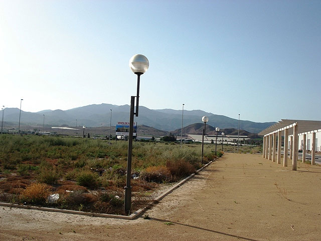 IU denuncia la situación de desidia en la que se encuentra el Polígono Industrial de Totana - 4, Foto 4