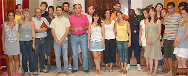 Los diecinueve jóvenes participantes en el Campo de Trabajo Internacional de Medio Ambiente de Puntas de Calnegre visitan Lorca