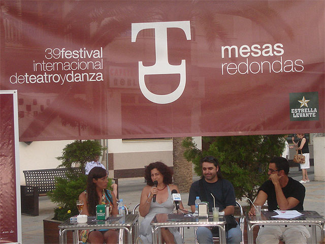 Festival Internacional de Teatro y Danza. Mesas redondas y encuentros con el público: Teatro de la Abadía - 1, Foto 1