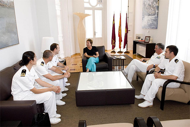 La alcaldesa recibe al comandante del buque italiano San Marcos - 1, Foto 1