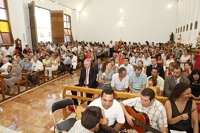 Cientos de personas abarrotan la nueva iglesia de Canara en su inauguración - 2, Foto 2