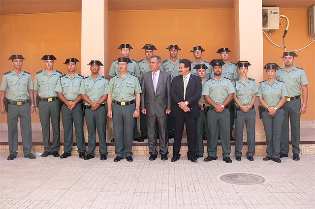 González Tovar destaca los incrementos de efectivos en los cuarteles de la Guardia Civil de San Pedro del Pinatar y Cabo de Palos - 1, Foto 1