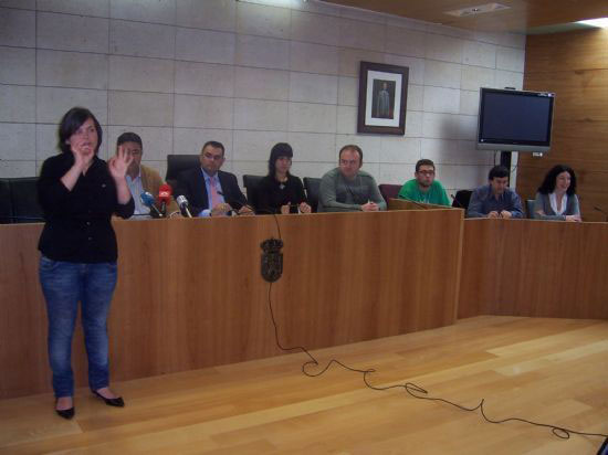 El servicio municipal de intérprete de lengua de signos reanuda sus prestaciones en el mes de septiembre - 1, Foto 1