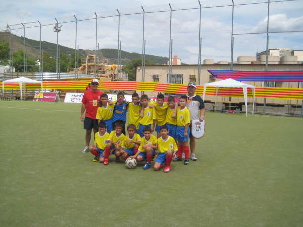 Autobus solidario de la XXXII trobada mundial de pe&ntilde;as del FC Barcelona - 5, Foto 5